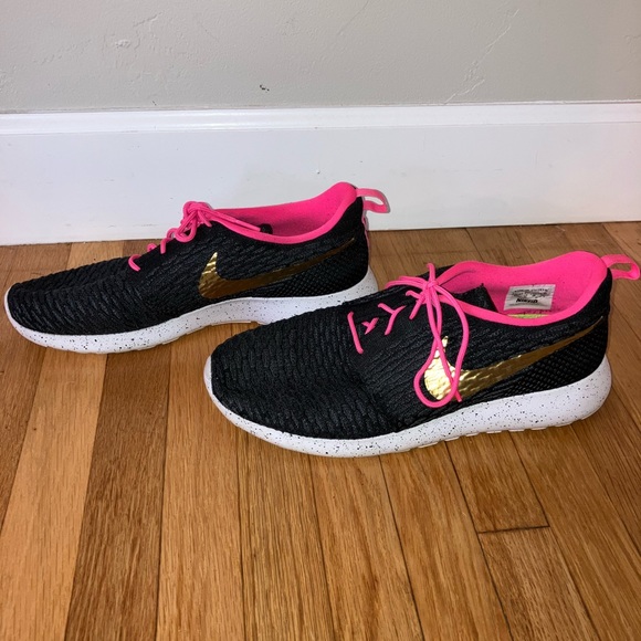 Nike Roshe Run Flyknit ID RIO 2016 Olympics MEN'S 12, Black/Gold/Pink 718293-992 - Picture 7 of 7